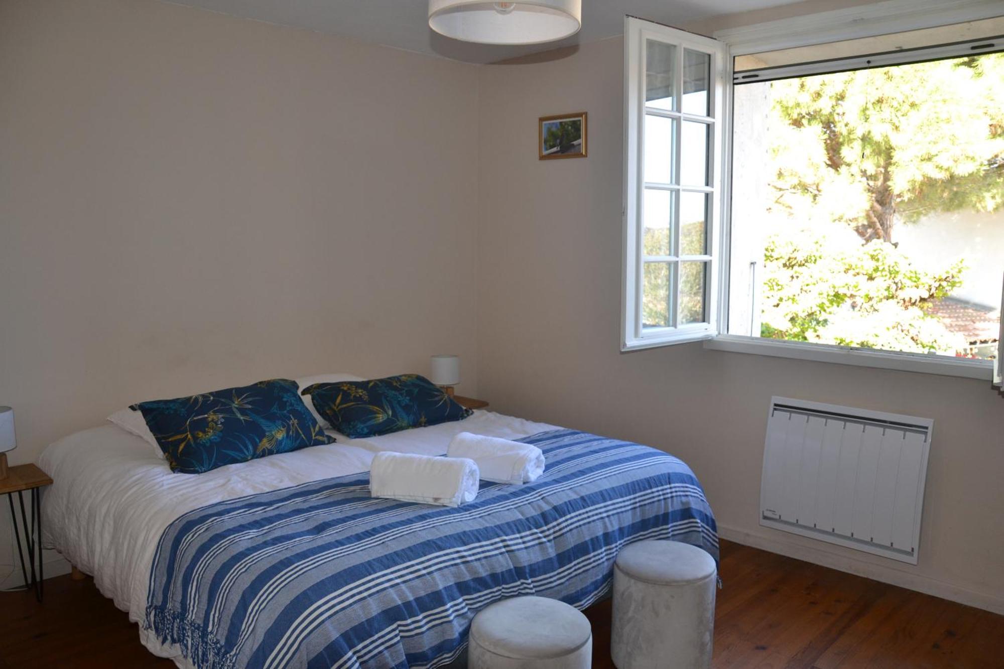 Le Colibri Bleu Bed and Breakfast Argeliers Εξωτερικό φωτογραφία